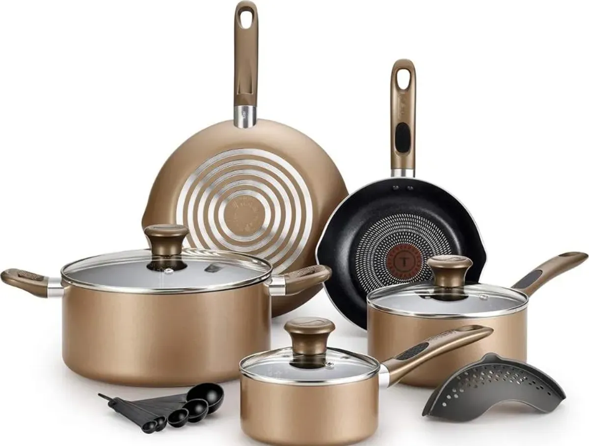 T-fal Batería de Cocina de 14 piezas Excite con Antiadherente Proglide, tecnología Thermo-Spot y difussion Base, incluye escurridor y juego de 5 cucharas medidoras, B036SE64