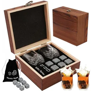 NANCHU Juego de Vasos para Whisky Set de Regalo con Whisky,Gift Set con 2 Vasos 6 Piezas de Piedra de Whisky y Bolsa, Pinzas de Acero Caja de Madera de Pino, para Cognac, Vodka, Bourbon,Cocktai (T-1)