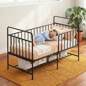 Uzelia Cuna Convertible para Bebé 4 en 1, Cuna para Bebé de Metal con Barandales de Seguridad, Cama Infantil, Daybed y Sofá para Niños, Estructura Resistente con Almacenamiento Inferior, Negro