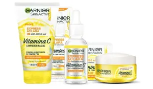 Kit Garnier Express Aclara Rutina anti manchas con Vitamina C: Sérum facial, crema hidratante y gel limpiador, 3 piezas. Hidrata, ilumina y unifica el tono de la piel