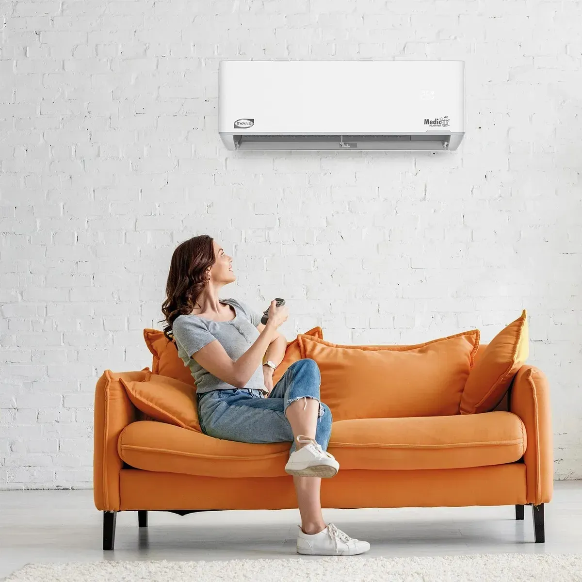 Aire Acondicionado Evans Minisplit 1t 220v Inverter S17 Frío Color Blanco