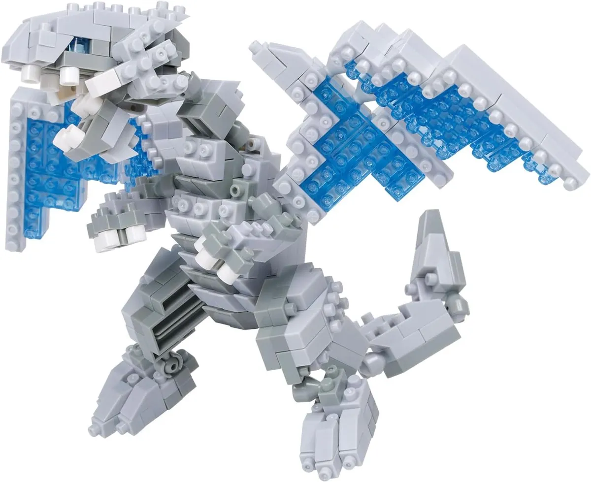 NANOBLOCK DEL DRAGON BLANCO DE OJOS AZULES